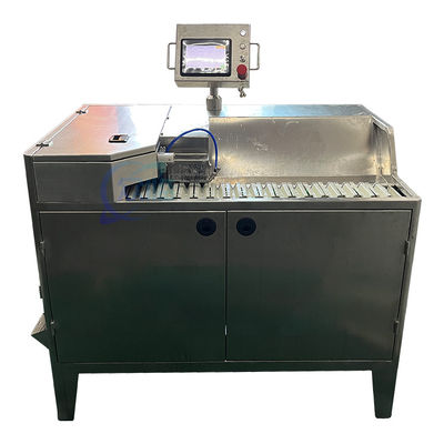 अच्छी कीमत रेस्तरां झींगा छीलने की मशीन रिमोट कंट्रोल 220V 70Pcs/मिनट ऑनलाइन
